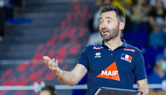 组头名而避, 斯马泽克, 年短暂担任