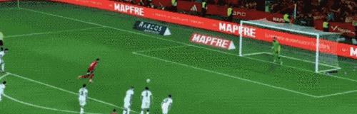 img, 选择踢向中